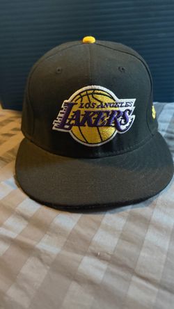 New Era Los Angeles Lakers Fitted Hat - Size 7 1/2