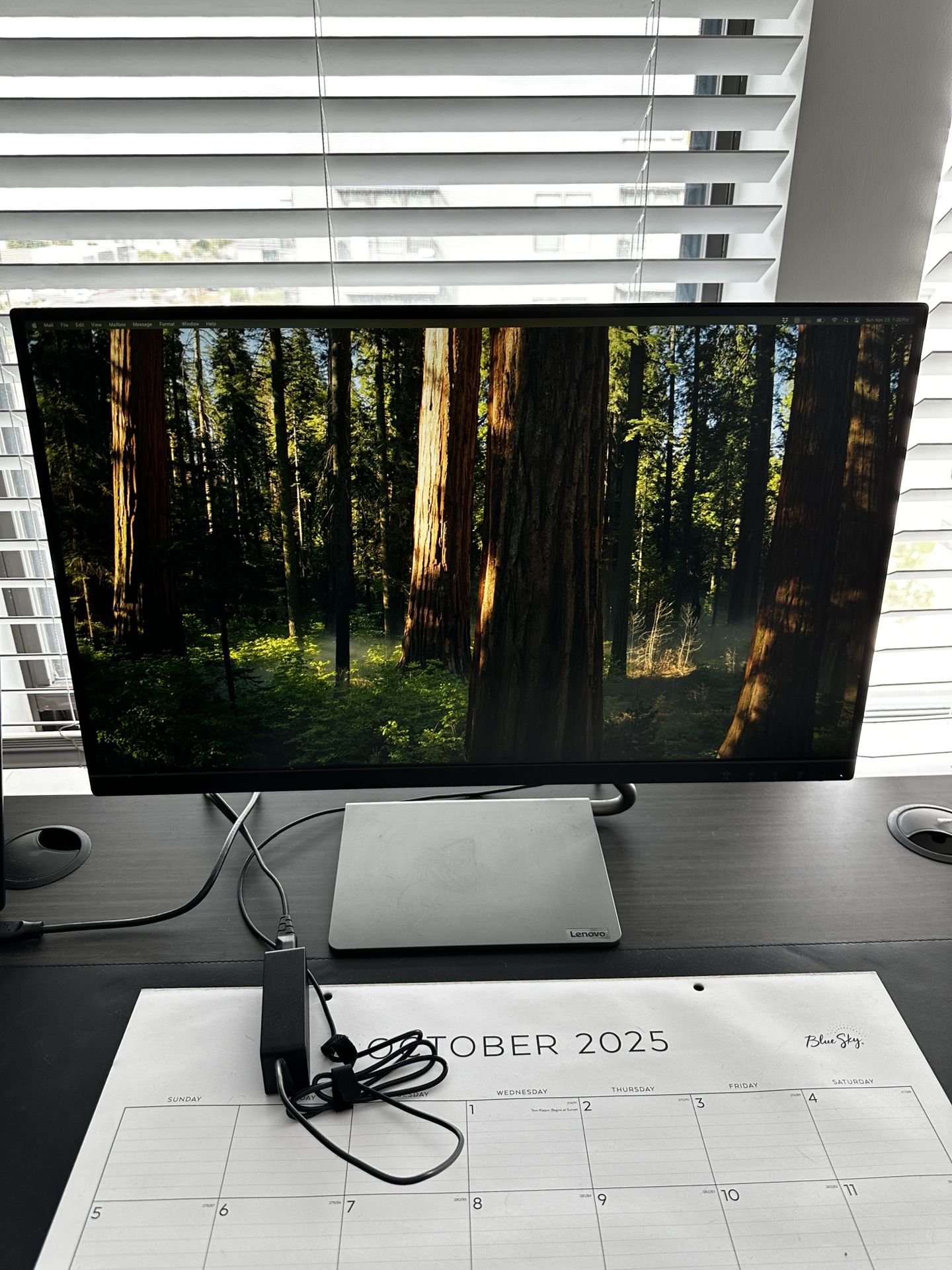 27” 1440p Lenovo monitor