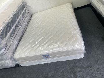 Queen Mattress with Box Spring Set
