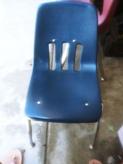 Sillas para niños 10 sillas por 45 dólares