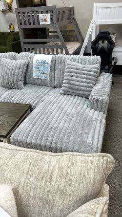 Pullout Bed Cozy Sectional W/ Storage 