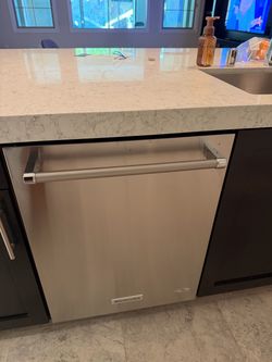 KitchenAid 24" Dishwasher – Third Rack, 44 dBA Quiet, Stainless (KDTM404ESS)