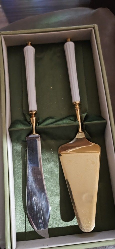Gold Plated Cake Utensil And Knife