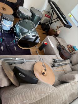 Pearl Drum Set
