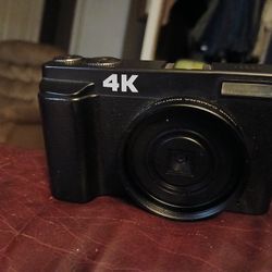 Camera & Memory Card SD And Battery Included 