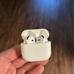 Airpods 4 w/ Active Noise Cancellation (ANC) Brand New