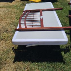 Adjustable twin bed