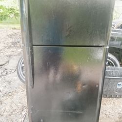 Frigidaire Refrigerator Freezer
