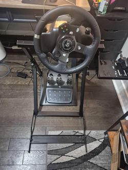 Racing Sim. Logitech Wheel and Pedals + Stand