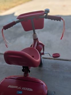 Radio Flyer Red Kids Tricycle