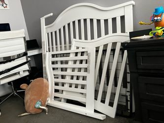 Free baby crib
