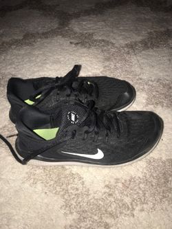 Kids Nike shoes size 5