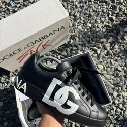 Dolce & Gabbana authentic size 9