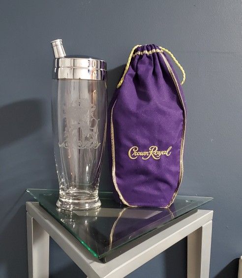 Vintage MCM Glass Coctail Shaker