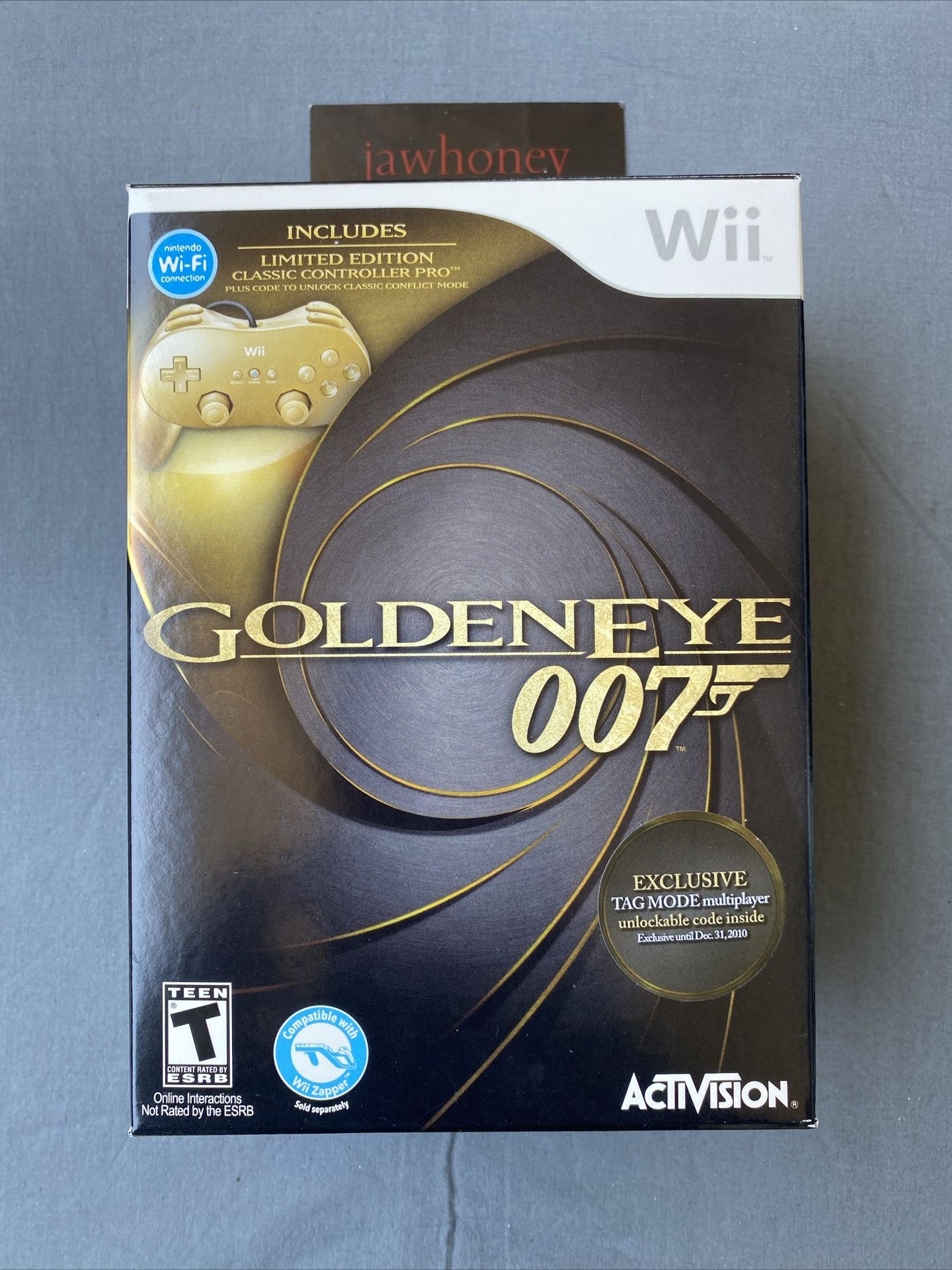 GoldenEye Nintendo Wii With Gold Controller Wiimote And Game