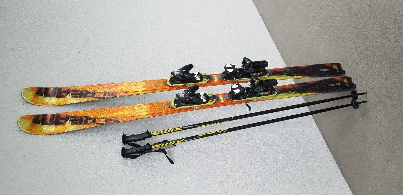 SALOMON SCREAM 10 Pilot HOT Skis 165 S912Ti Bindings SWIX Impulse Poles EXC!