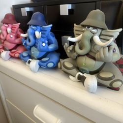 KIDROBOT DOZE GREEN - Each has matching Boombox- -NO BOX 