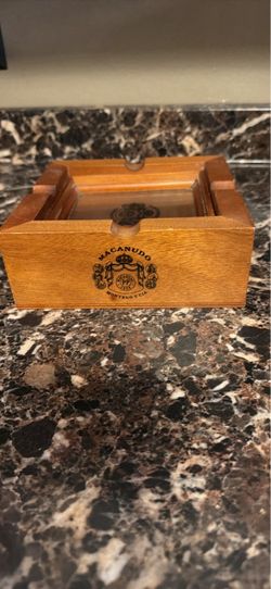 Macanudo Wooden Cigar Ashtray