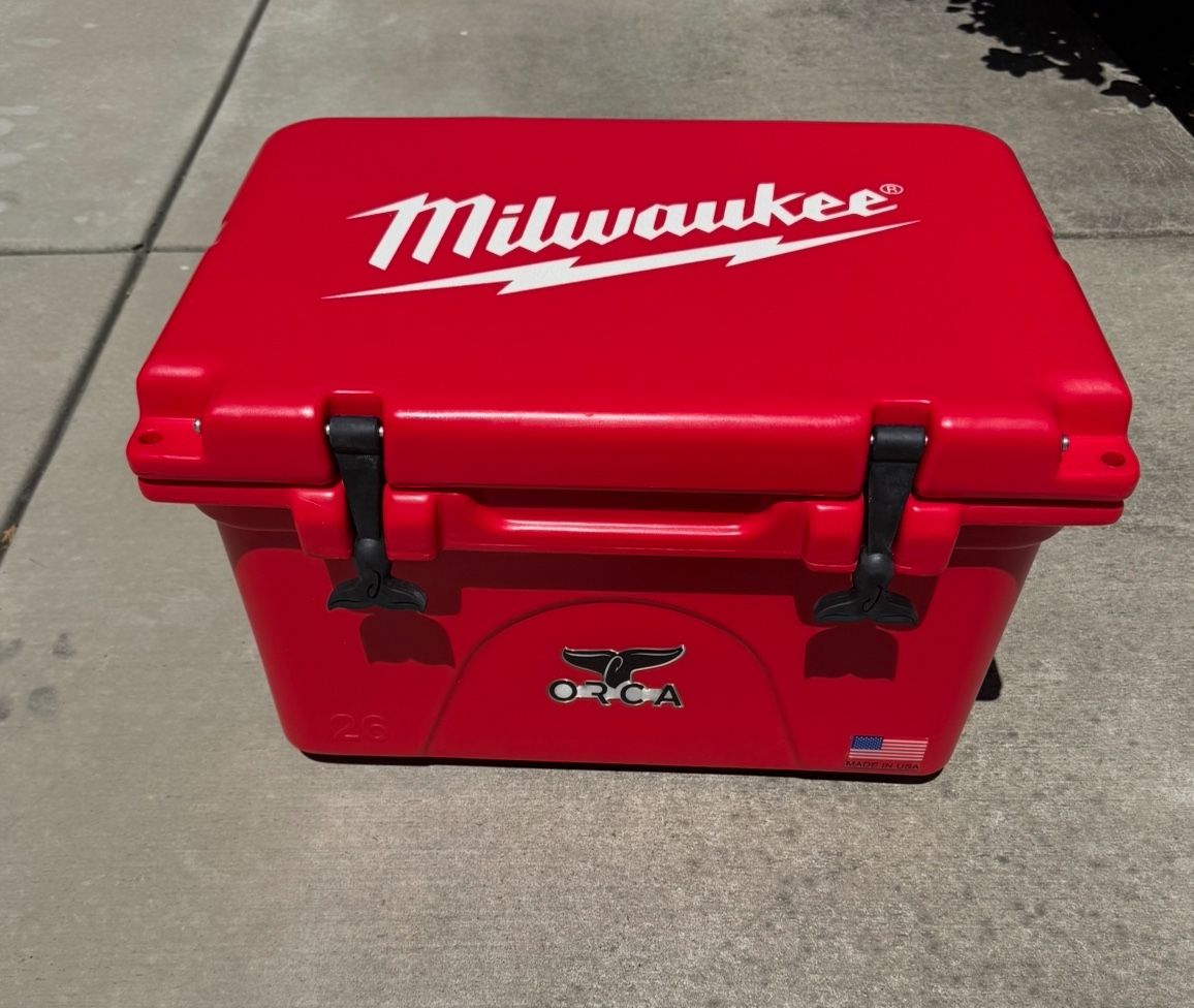 Orca Cooler 26qt Milwaukee