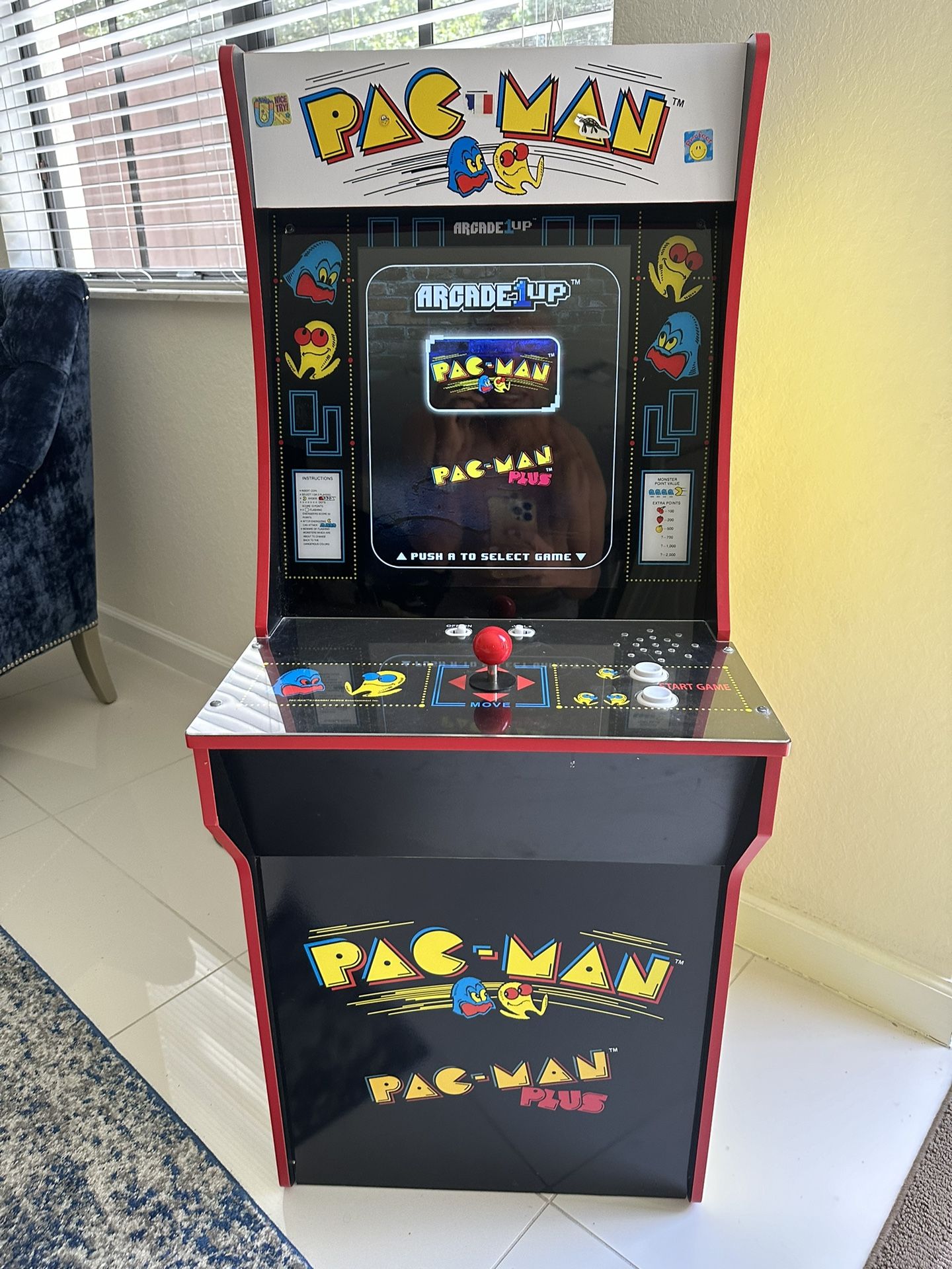 PAC MAN Arcade Game