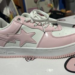 Hello Kitty x Bapesta Collab