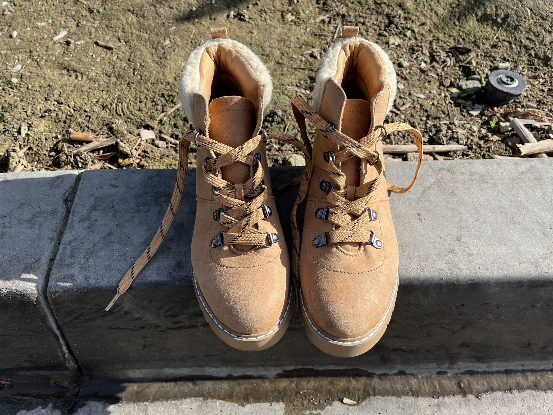 Cliffs by White Mountain Hiking Boots