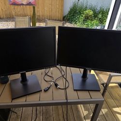 2 Samsung 21.5 Inch Monitors