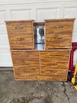 Dresser