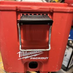 Milwaukee Packout Cooler 
