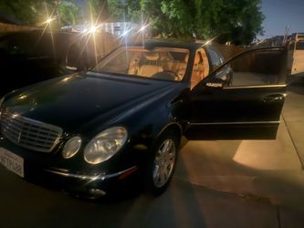 2005 Mercedes e320