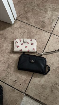2 coach wallets