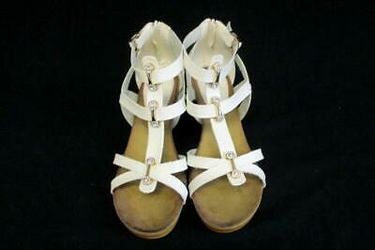 Women's sandals 8.5. Stunning white leather dream pairs gladiator wedges with rhinestones