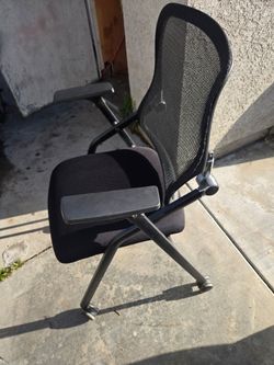 Vendo 2 sillas para hoficina