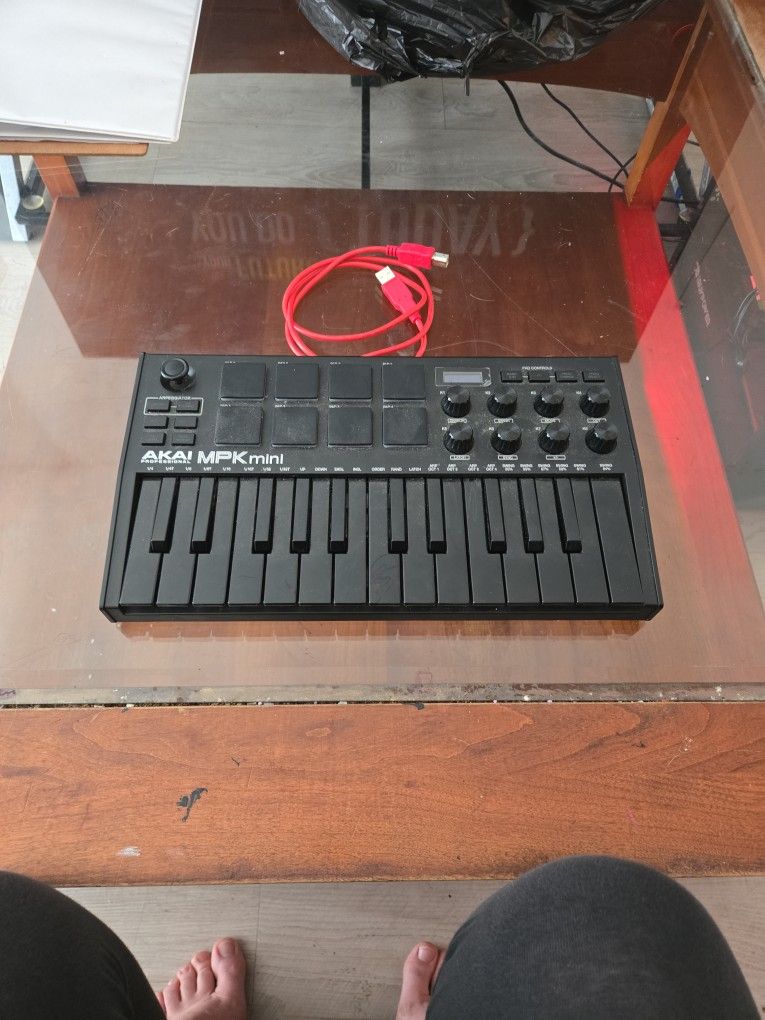 AKAI PROFESSIONAL MPK Mini