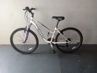 BICYCLE SCHWINN 21 SPEED SIZE 26 BRAND NEW