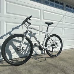 Northrock XC6 Mountain Bike - 19" Frame