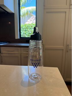 Wellesley Water Bottle
