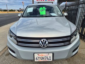 2011 Volkswagen Tiguan, Extra clean