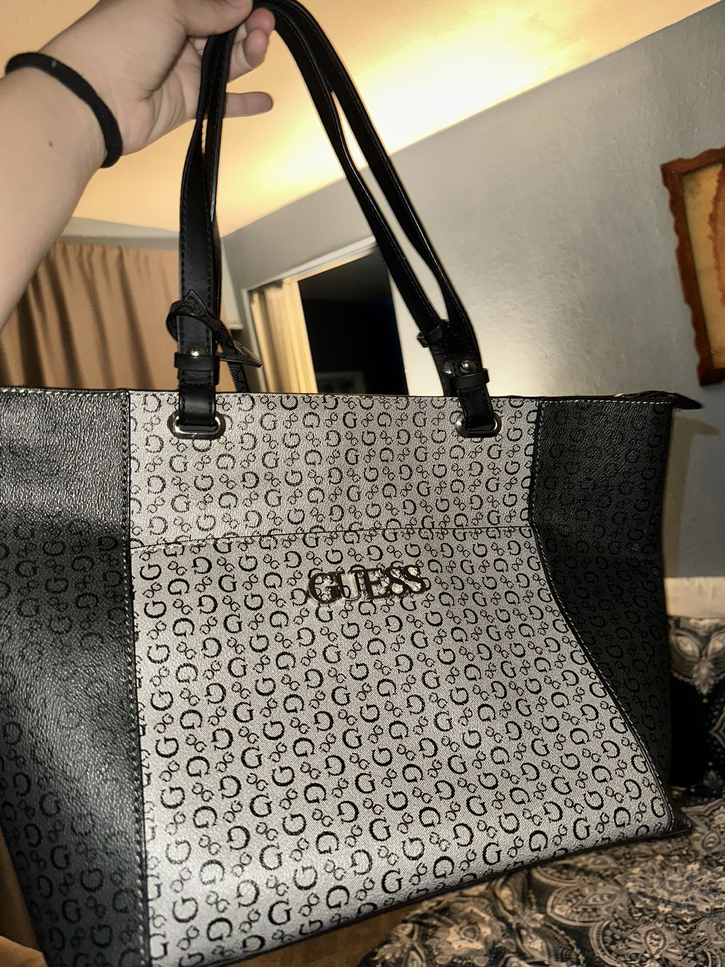 Handbags 