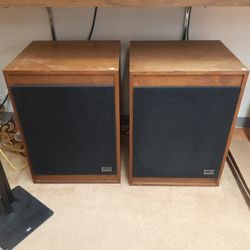 Cerwin-Vega 217R Large Speakers 