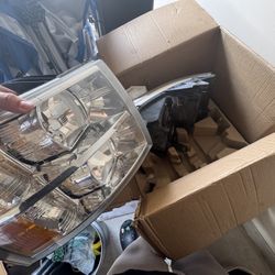 Original Headlight For 07-13 Chevy Silverado 