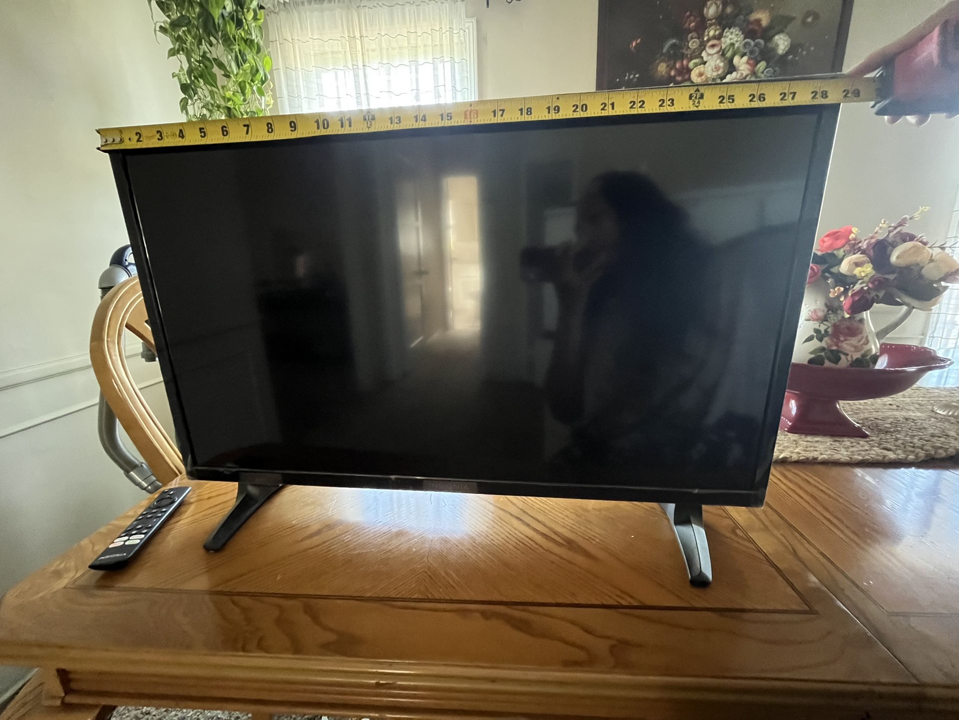 30inch Insignia Smart Firestick Tv