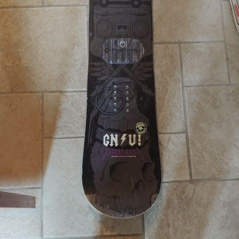 GNU Danny Kass Snowboard with Bindings 125 cm