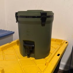 Used Like New Stanley 2 Gallon Jug