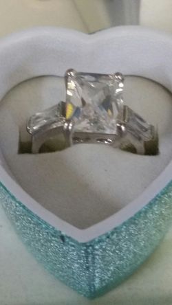 Gold plated Ring size 7..