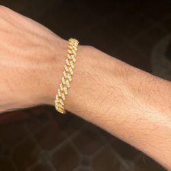 Diamond Test Approved Gold Bracelet 