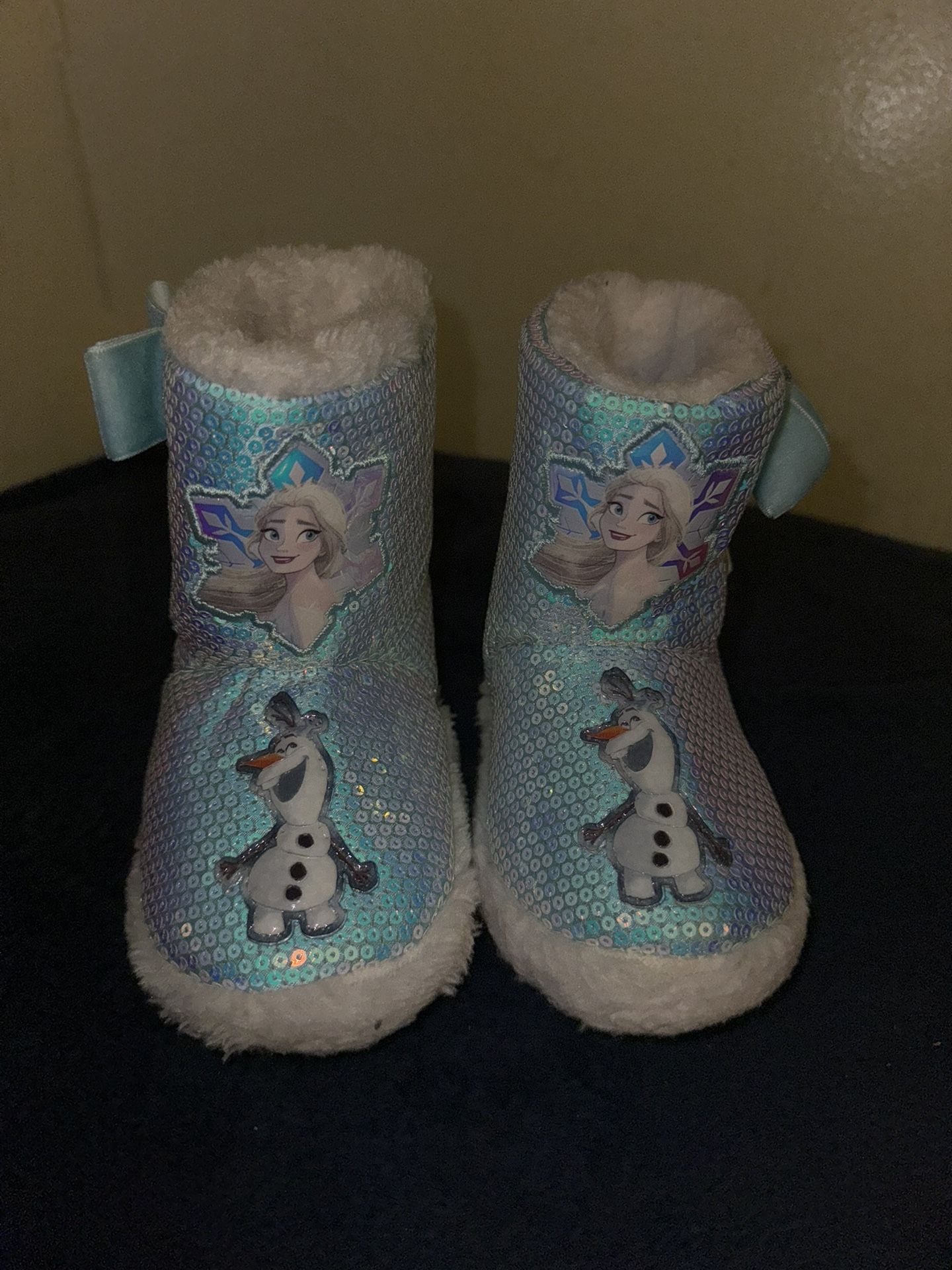 Frozen Slippers
