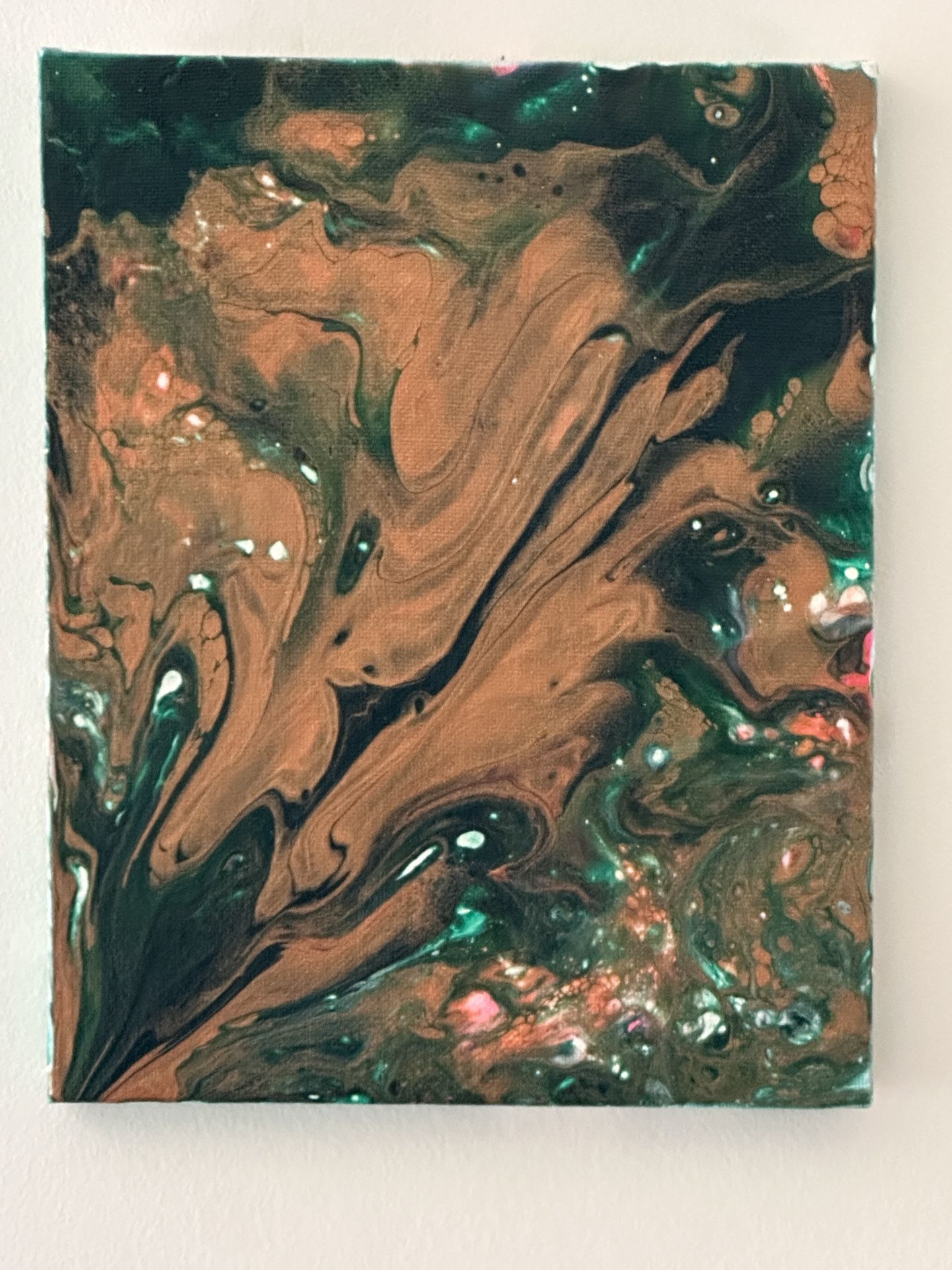Golden. Green Fluid Pour Painting