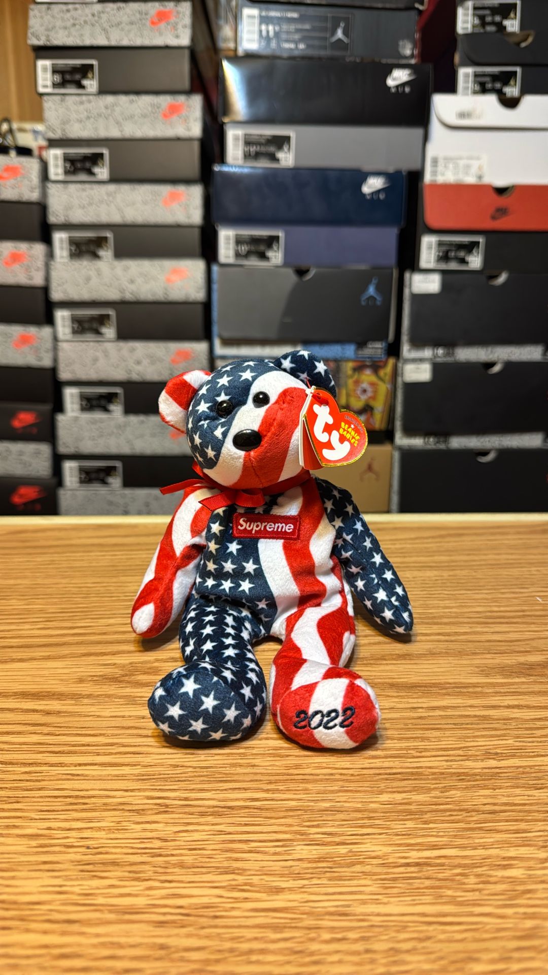 Supreme ty Beanie Baby Multicolor