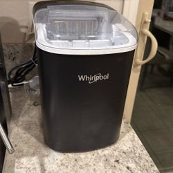 Whirlpool Ice Maker – Works Great